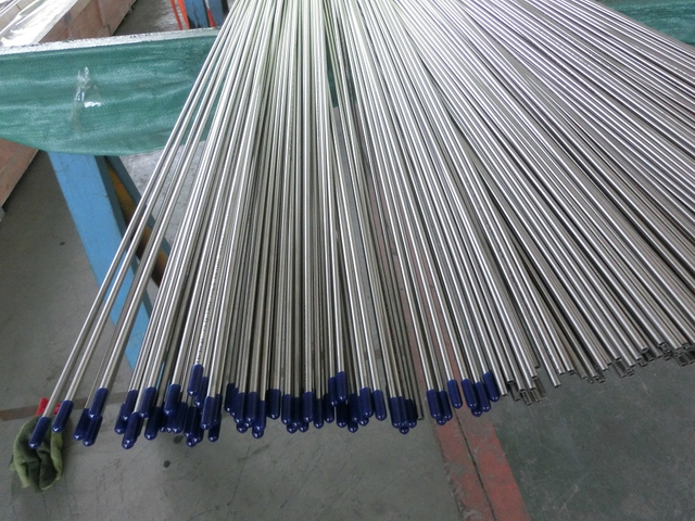 Estándares para tubos y tuberías sin costura Hastelloy C-2000 (UNS N06200 / W.Nr. 2.4675）